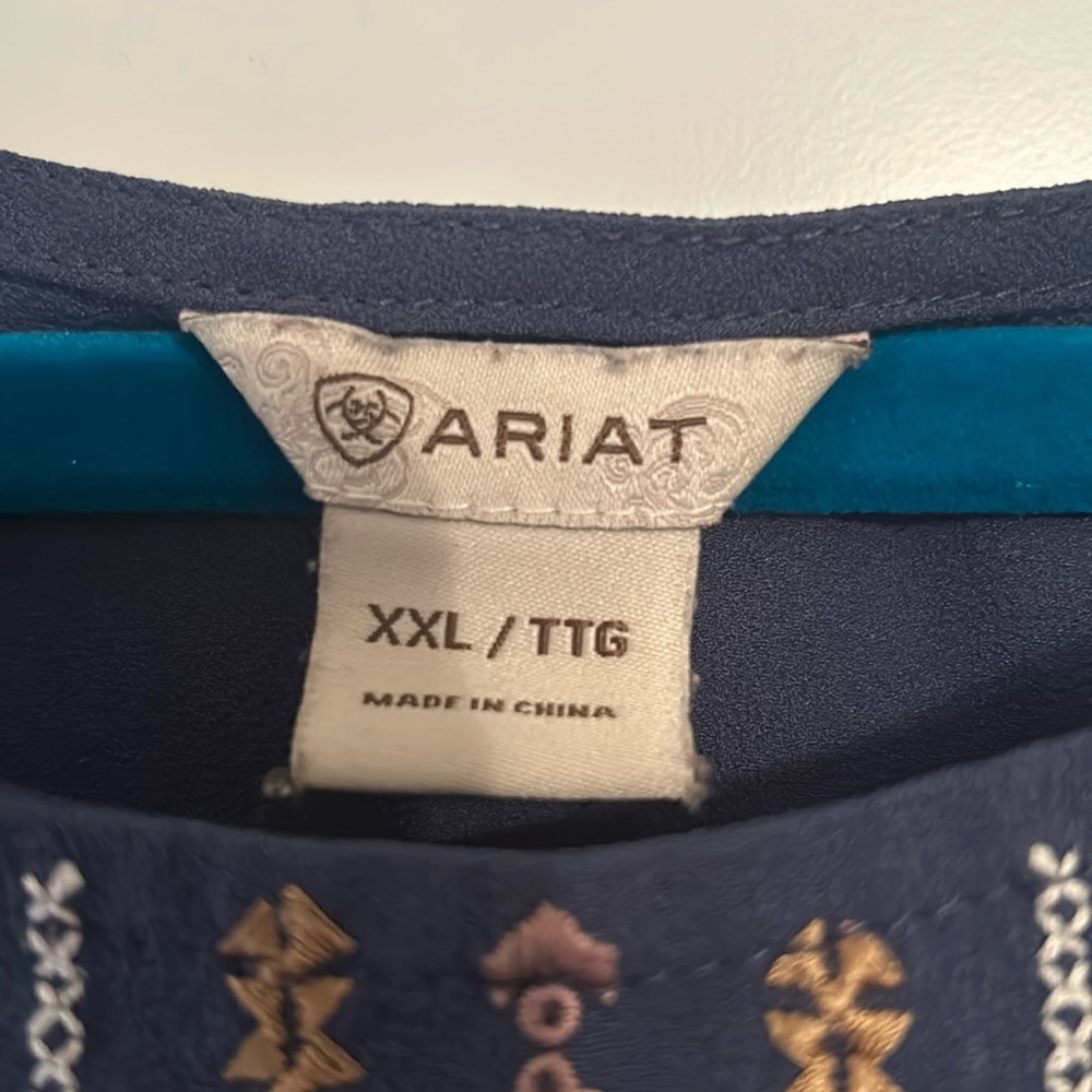 ARIAT TOP - Picture 2 of 3